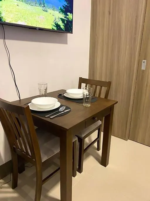 Apartment Modern 1-Br Condo Unit Manila